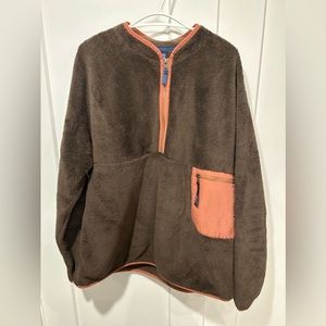 PATAGONIA WOMENS XXL ESPRESSO W PINK FLEECE worn  once!!